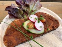 Vegane Brotzeit im Bumbaurhof